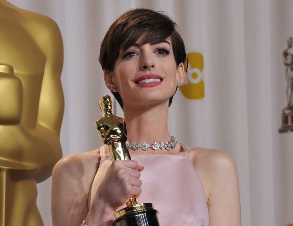 Speical occasion speech topics - Anne Hathaway Oscar Acceptance Speech for Les Miserables