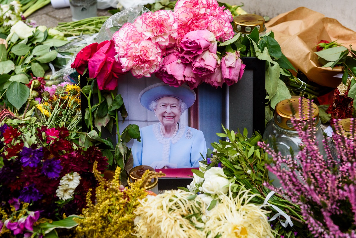 Commemortive speech topics - remembering Queen Elizabeth