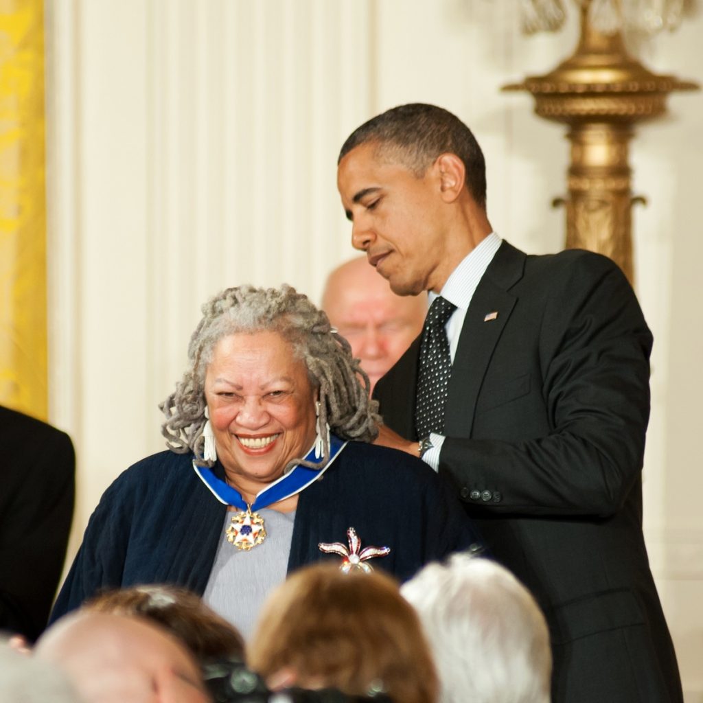 Special occasion speech - novelest Toni Morrison gets award from Obama
